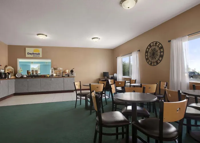 Days & By Wyndham 2* Romeoville