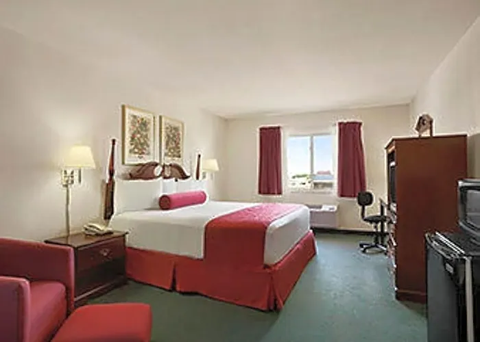 Days & By Wyndham Hotel